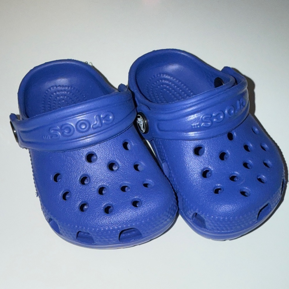 CROCS Kids Vibrant Blue Sandals